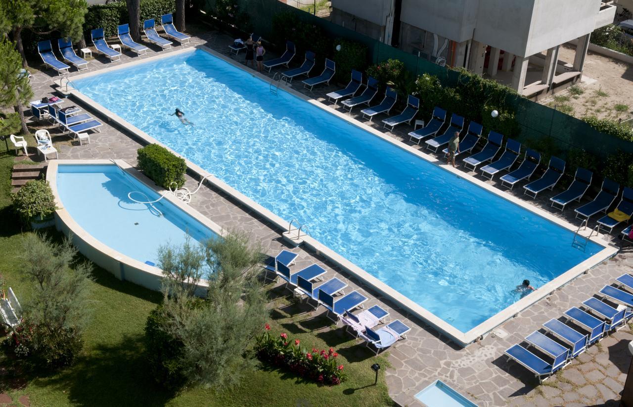 Hotel Doge Милано Мартима Екстериор снимка